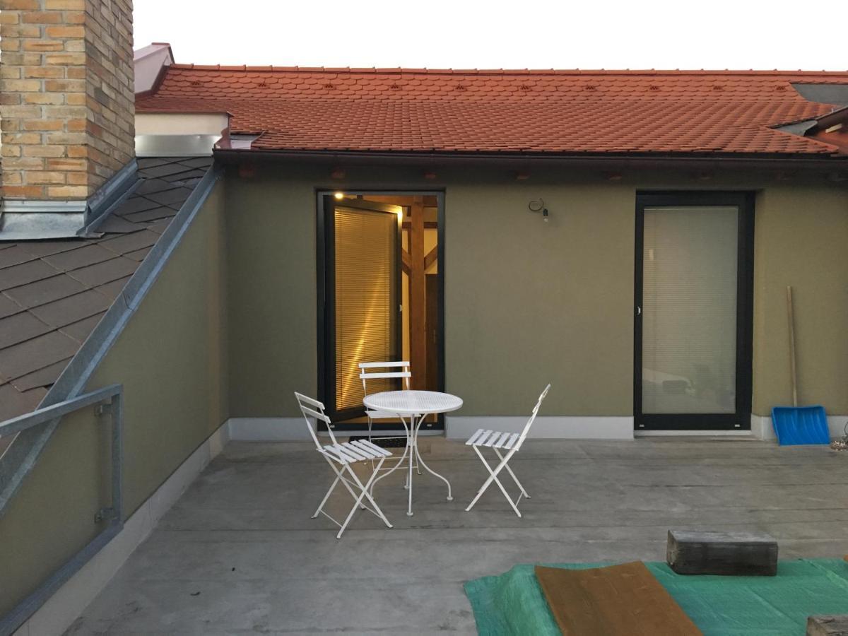 Apartman S Terasou V Patre Jindřichŭv Hradec Exterior photo